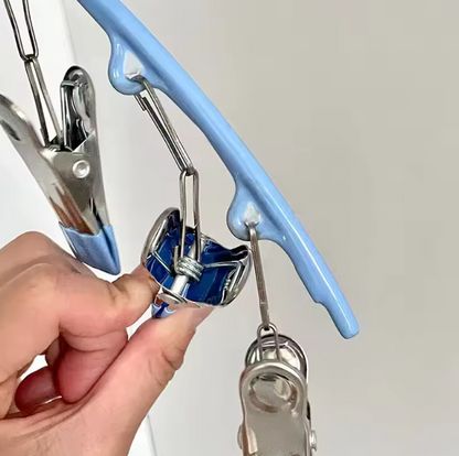 👉 🧺 ¿SIN ESPACIO PARA TU ROPA? SOLUCIÓN EN SEGUNDOS- Percha con pinzas ahorra espacio.