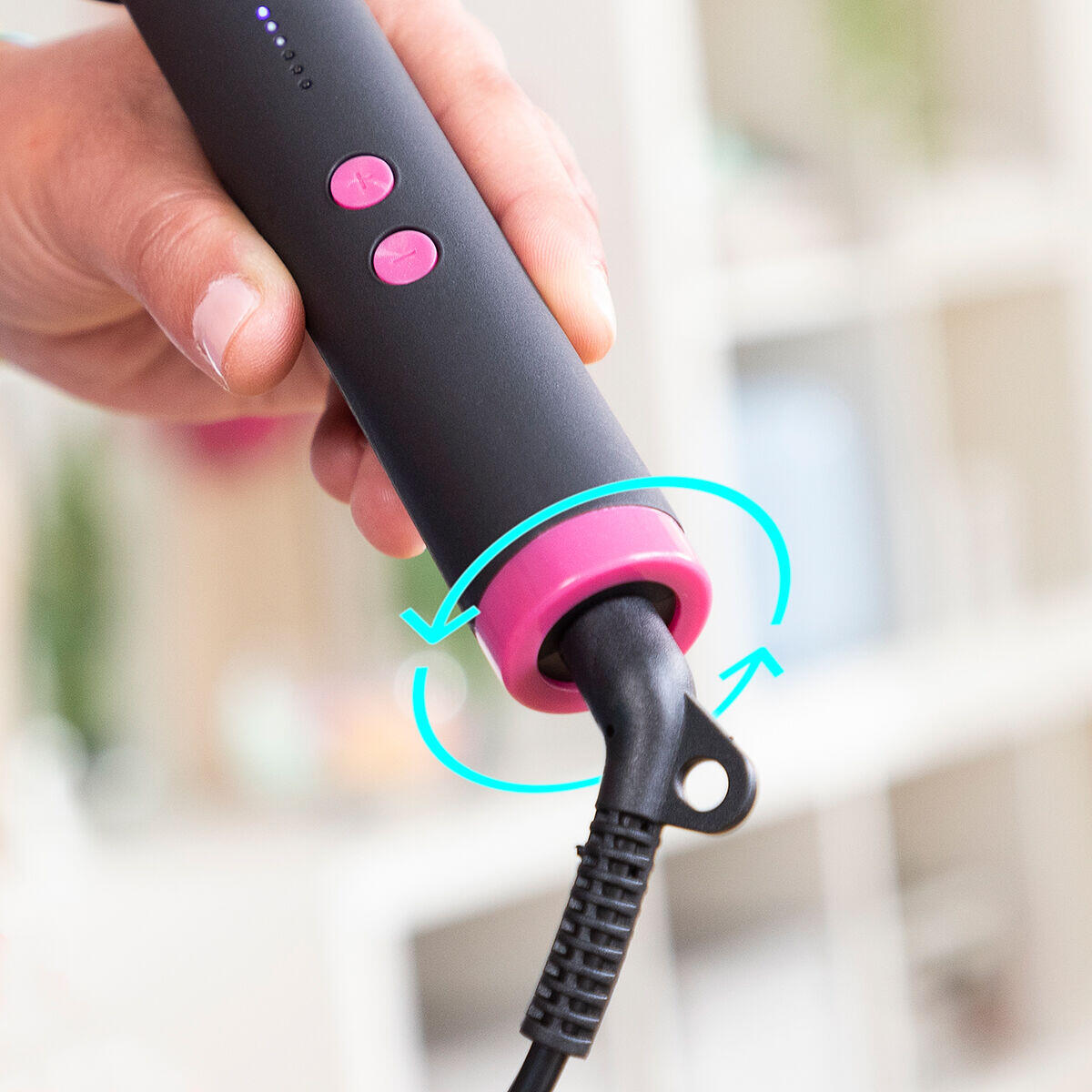💇‍♀️✨ CABELLO LISO, BRILLANTE Y SIN FRIZZ EN SOLO MINUTOS  👉 Cepillo Alisador Cerámico Cestrus InnovaGoods